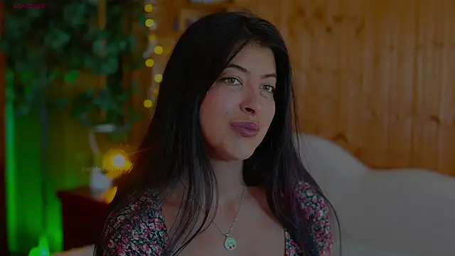 anabelcurvy online show from 8, 6, 2026
