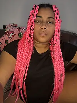 lunaxbat online show from 9, 3, 2026