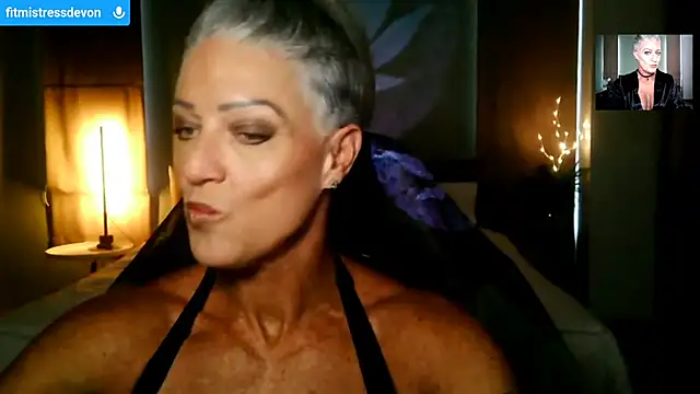 Snapshot of Devon2020 chatting on 6, 5, 2026 Devon2020 online show from 6, 5, 2026