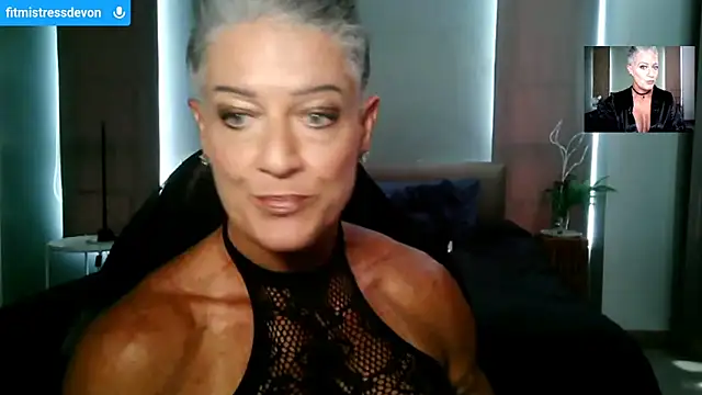 Snapshot of Devon2020 chatting on 24, 4, 2026 Devon2020 online show from 24, 4, 2026