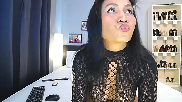 Snapshot of Hotbeebee chatting on 4, 6, 2026 Hotbeebee online show from 4, 6, 2026