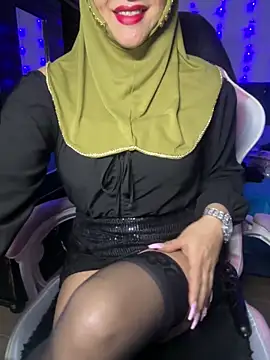 Snapshot of Jameela chatting on 27, 10, 2025 Jameela online show from 27, 10, 2025