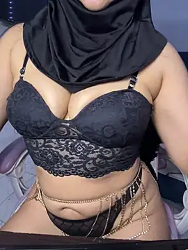 Snapshot of Jameela chatting on 21, 5, 2026 Jameela online show from 21, 5, 2026
