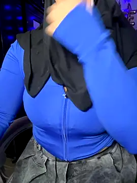 Snapshot of Jameela chatting on 16, 10, 2025 Jameela online show from 16, 10, 2025