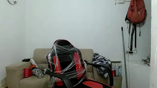 Snapshot of angelamarie1 chatting on 18, 11, 2025 angelamarie1 online show from 18, 11, 2025