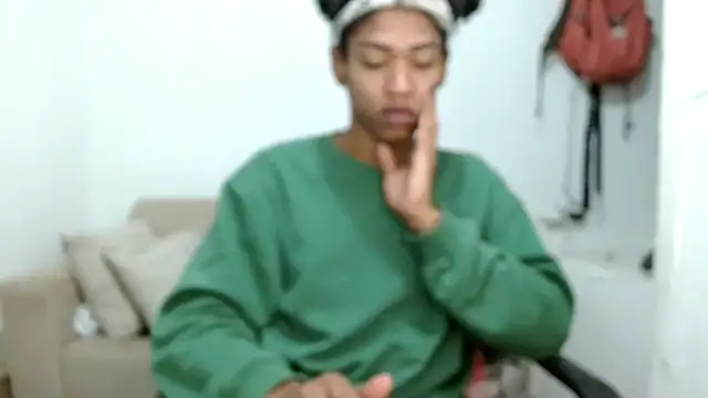 Snapshot of angelamarie1 chatting on 29, 11, 2025 angelamarie1 online show from 29, 11, 2025