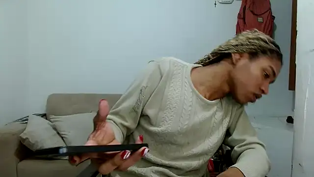 angelamarie1 online show from 18, 12, 2025