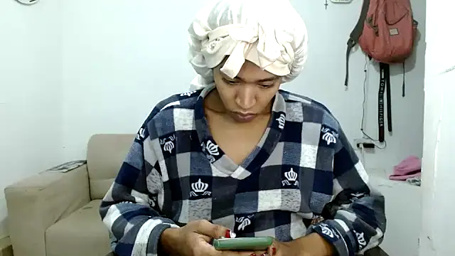 angelamarie1 online show from 5, 12, 2025