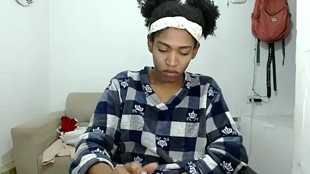 Snapshot of angelamarie1 chatting on 15, 11, 2025 angelamarie1 online show from 15, 11, 2025