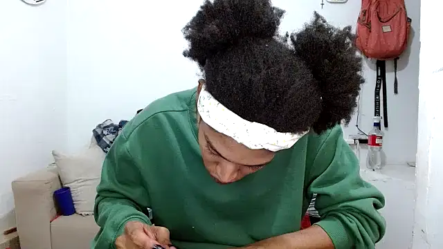 Snapshot of angelamarie1 chatting on 25, 11, 2025 angelamarie1 online show from 25, 11, 2025