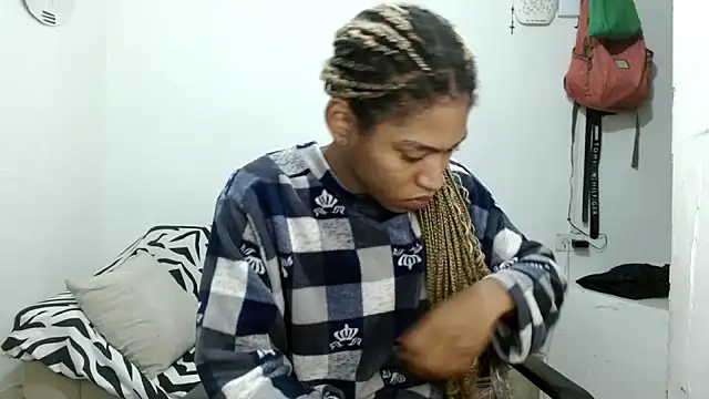 angelamarie1 online show from 14, 1, 2026