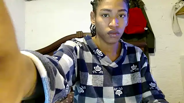 angelamarie1 online show from 14, 4, 2026