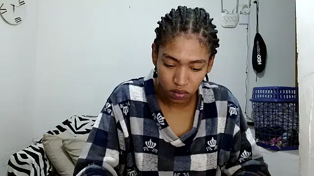 angelamarie1 online show from 18, 4, 2026