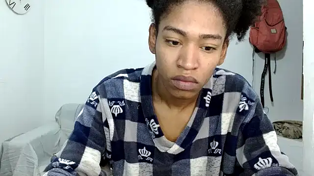 Snapshot of angelamarie1 chatting on 20, 10, 2025 angelamarie1 online show from 20, 10, 2025