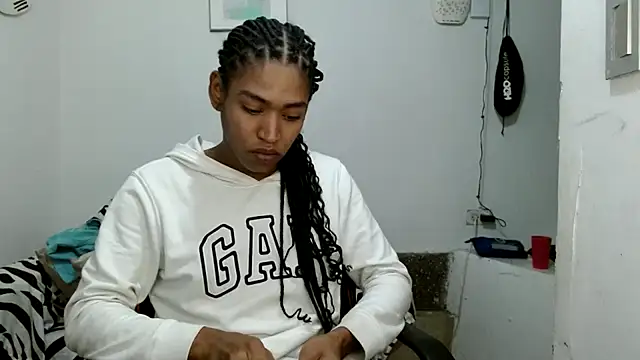 angelamarie1 online show from 5, 4, 2026