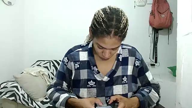 angelamarie1 online show from 15, 1, 2026