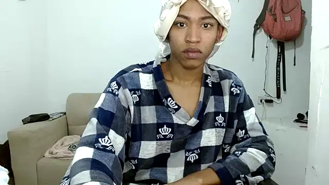 angelamarie1 online show from 4, 12, 2025