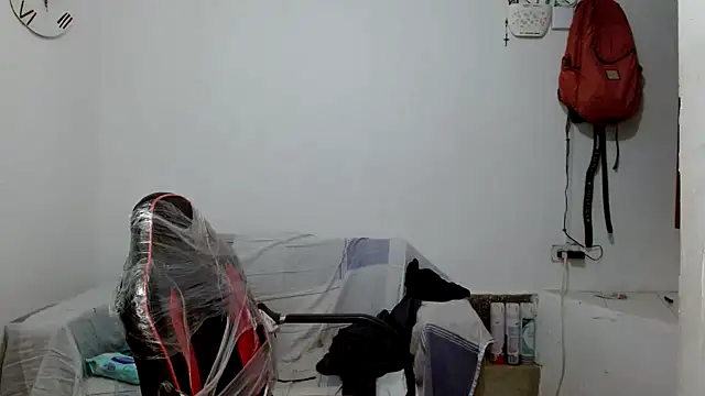 Snapshot of angelamarie1 chatting on 21, 10, 2025 angelamarie1 online show from 21, 10, 2025