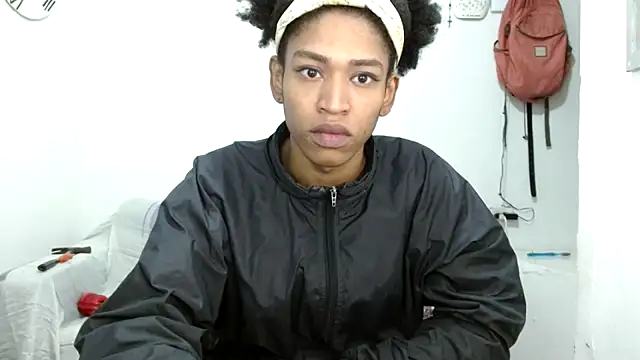 Snapshot of angelamarie1 chatting on 9, 10, 2025 angelamarie1 online show from 9, 10, 2025