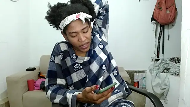 Snapshot of angelamarie1 chatting on 19, 11, 2025 angelamarie1 online show from 19, 11, 2025