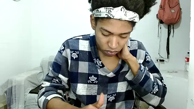 Snapshot of angelamarie1 chatting on 26, 10, 2025 angelamarie1 online show from 26, 10, 2025