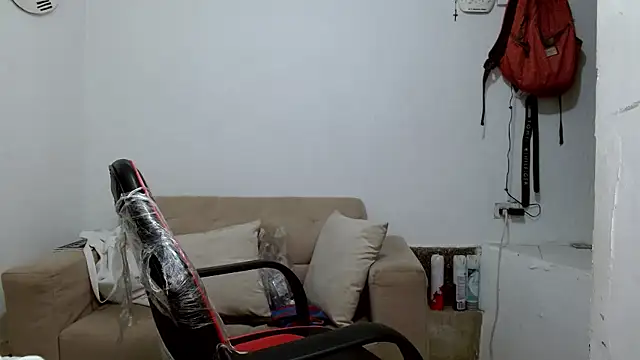 Snapshot of angelamarie1 chatting on 30, 11, 2025 angelamarie1 online show from 30, 11, 2025