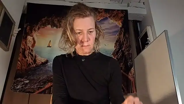 Lola Belgium online show from 12, 6, 2026