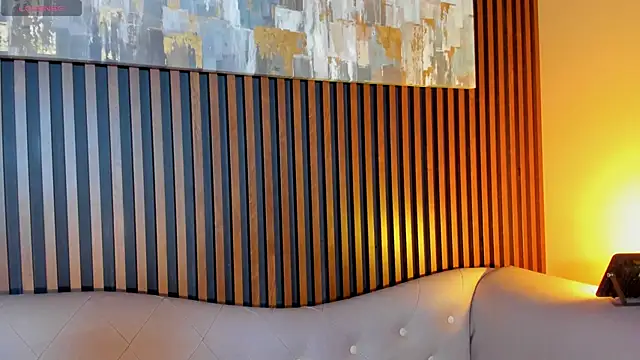 LauraAristizabal online show from 8, 2, 2026