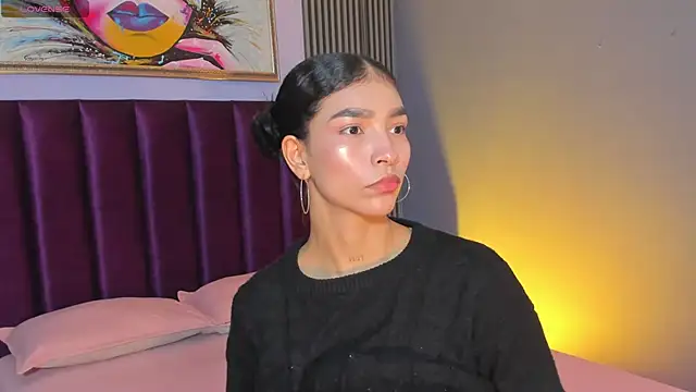 LauraAristizabal online show from 15, 5, 2026
