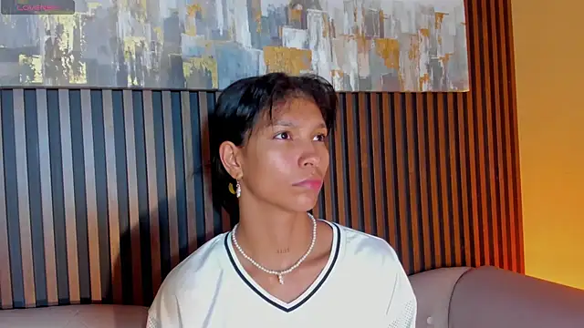 LauraAristizabal online show from 12, 2, 2026