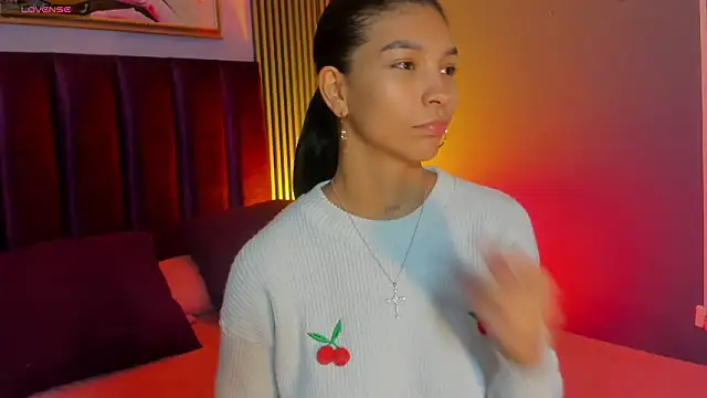 LauraAristizabal online show from 28, 2, 2026