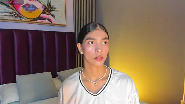 LauraAristizabal online show from 21, 5, 2026