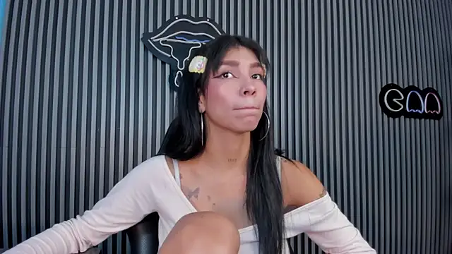 LauraAristizabal online show from 21, 3, 2025