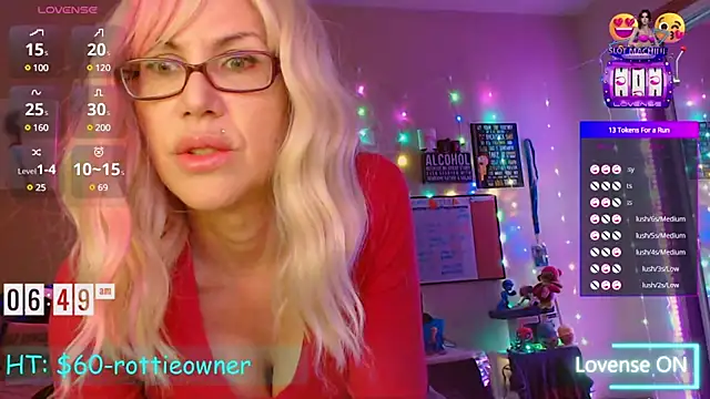 EmmaIsHere online show from 3, 2, 2025