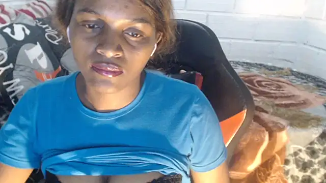 sexyjustin202 online show from 11, 6, 2026