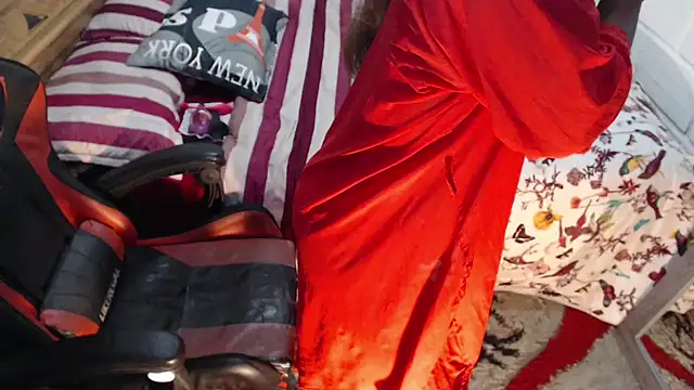 sexyjustin202 online show from 25, 11, 2025