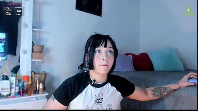 miaa-lee online show from 4, 11, 2025