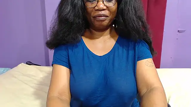 Snapshot of PeachAss4UU chatting on 6, 6, 2026 PeachAss4UU online show from 6, 6, 2026