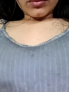 CuteSarikaLIVE online show from 1, 3, 2025