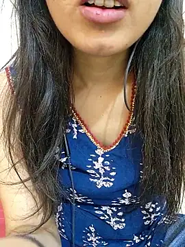 Snapshot of CuteSarikaLIVE chatting on 1, 5, 2026 CuteSarikaLIVE online show from 1, 5, 2026