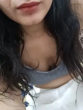 CuteSarikaLIVE online show from 26, 2, 2025