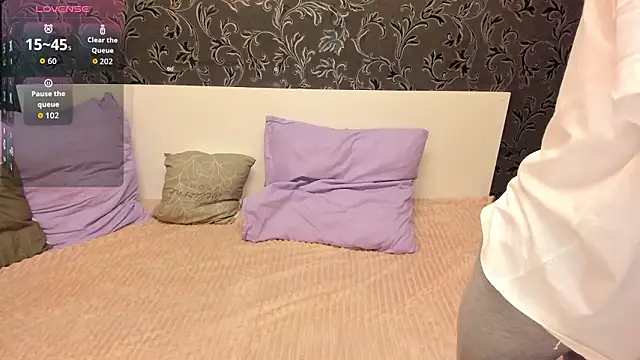 MelaniGrand online show from 7, 2, 2026