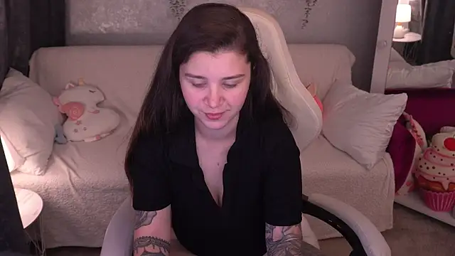 AmellyMilly online show from 9, 10, 2025