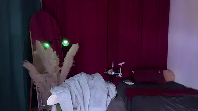 alaia-EDP online show from 17, 11, 2025