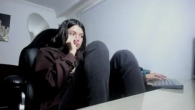 Meghan320 online show from 28, 10, 2025