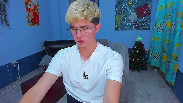 patrik 027 online show from 3, 12, 2025