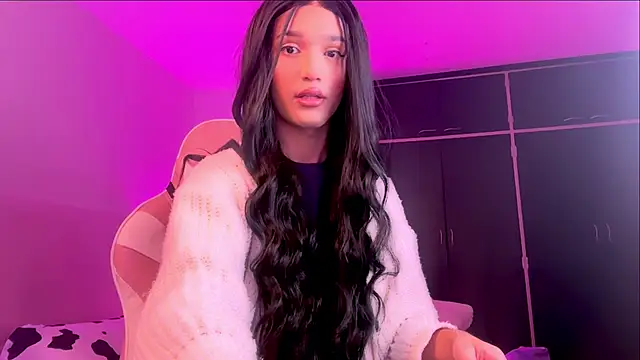 Snapshot of Ainhoads chatting on 28, 10, 2025 Ainhoads online show from 28, 10, 2025