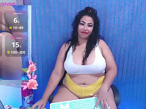 Snapshot of mature_beautifull chatting on 15, 5, 2026 mature beautifull online show from 15, 5, 2026