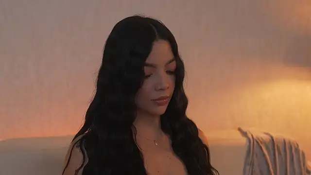 sarah hiill online show from 12, 3, 2026