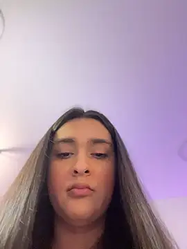 Snapshot of MiahWindsor chatting on 16, 6, 2026 MiahWindsor online show from 16, 6, 2026